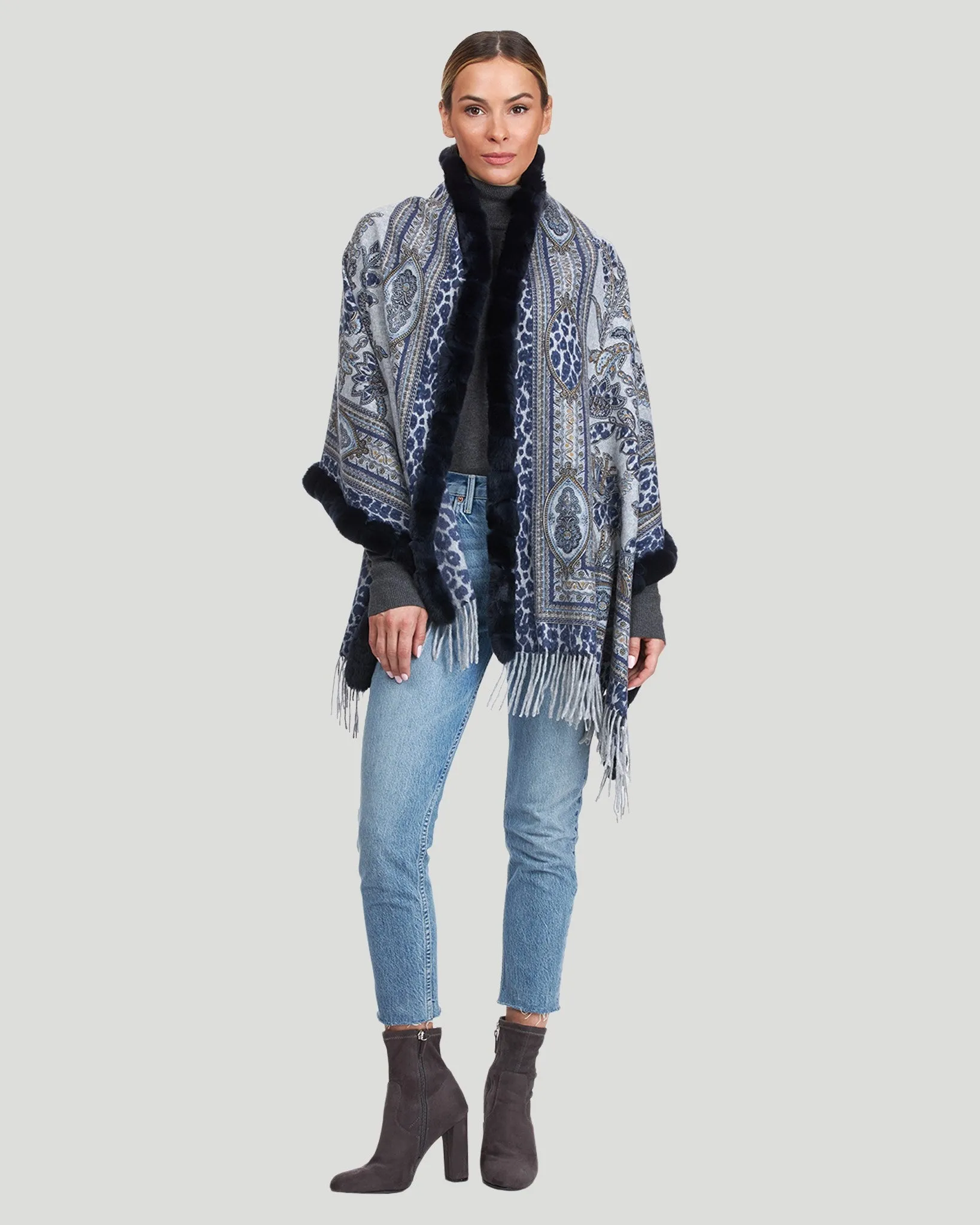 Double Face Cashmere Stole with Rex Rabbit Top and Bottom