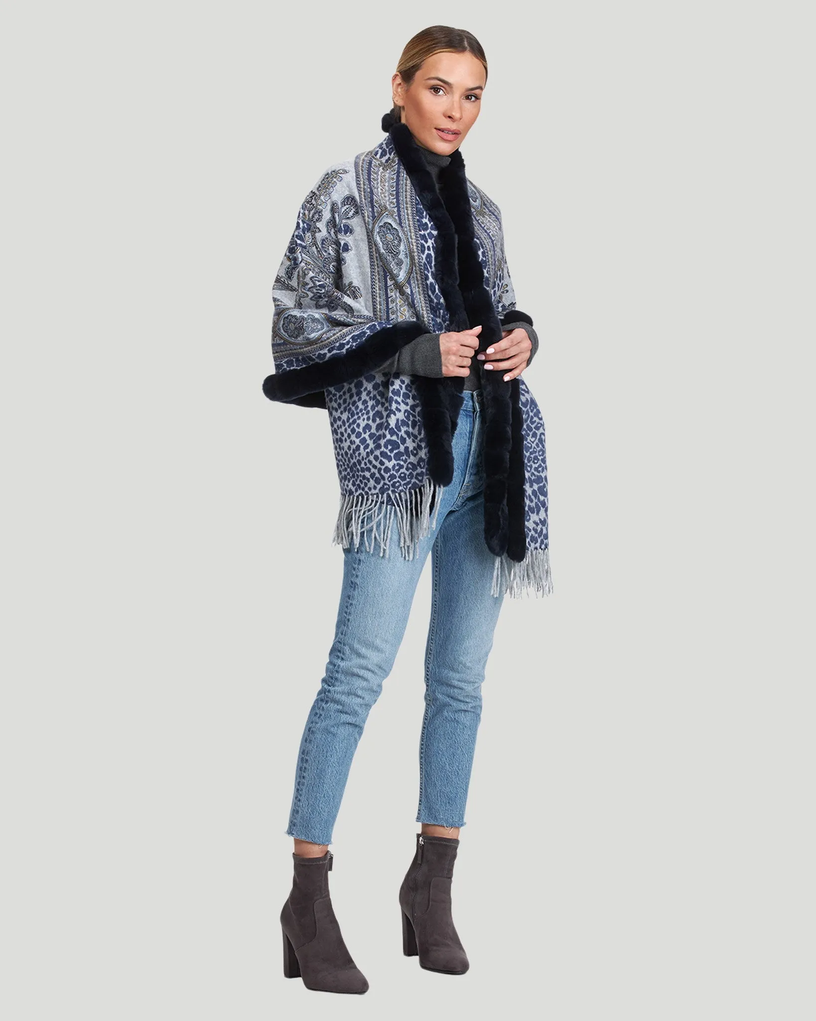 Double Face Cashmere Stole with Rex Rabbit Top and Bottom