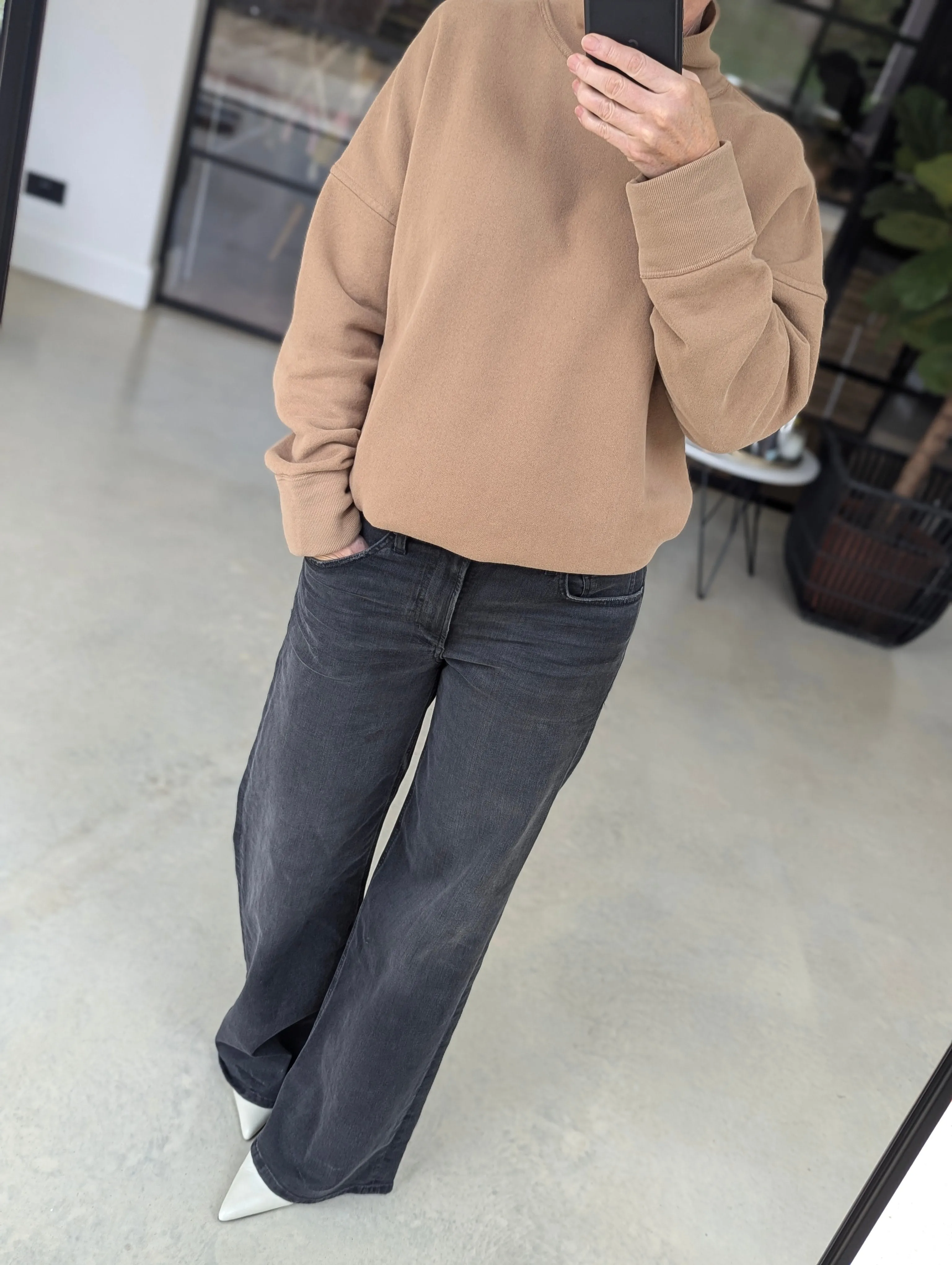 Lolli Mid-Rise Baggy Stretch Jeans