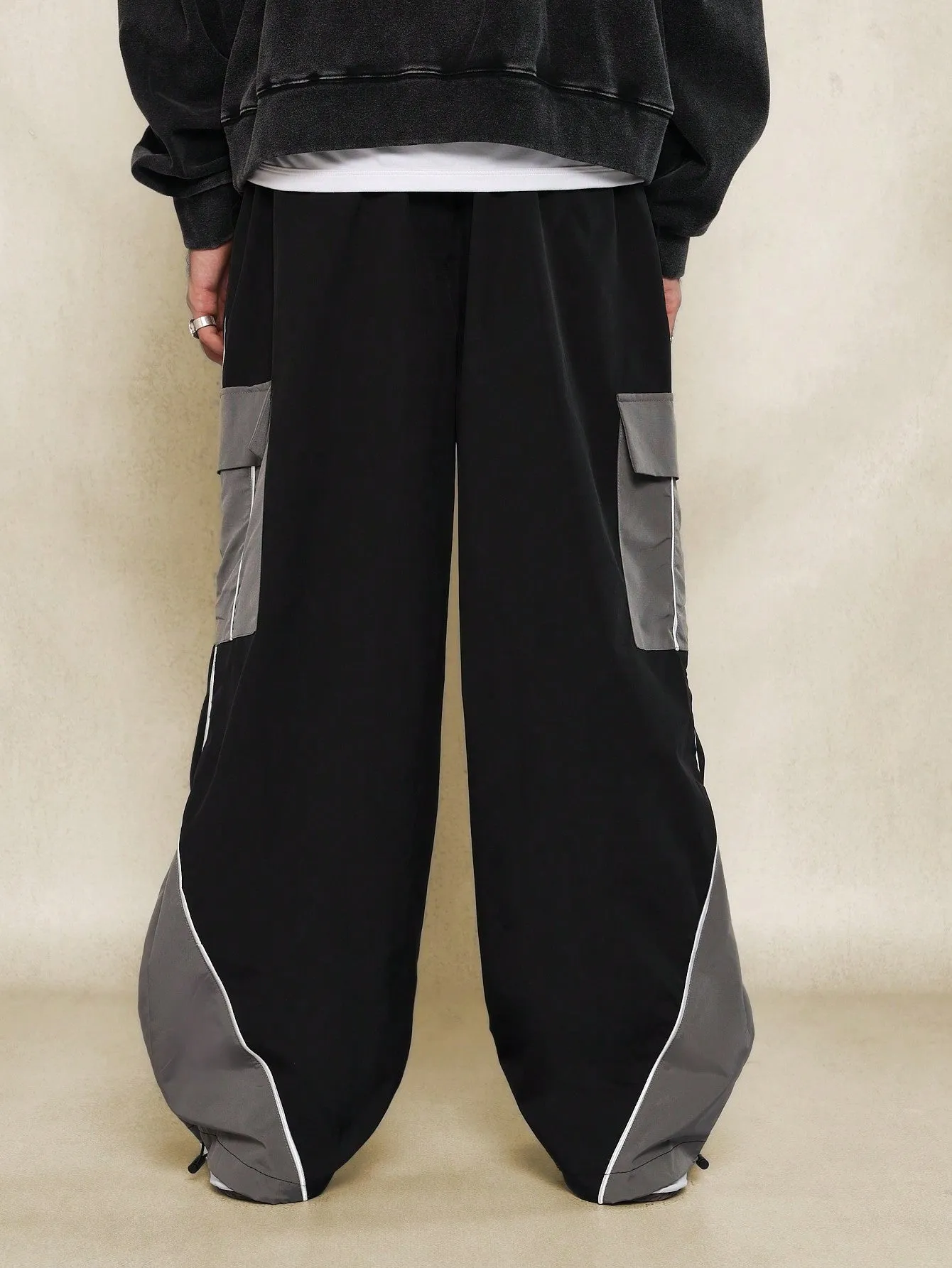 Loose Fit Baggy Colour Block Parachute Cargo Pant With Drawstring & Contrast Piping Detail