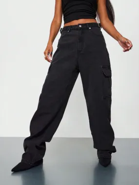 SUMWON WOMEN Mom Fit Barrel Cargo Jeans