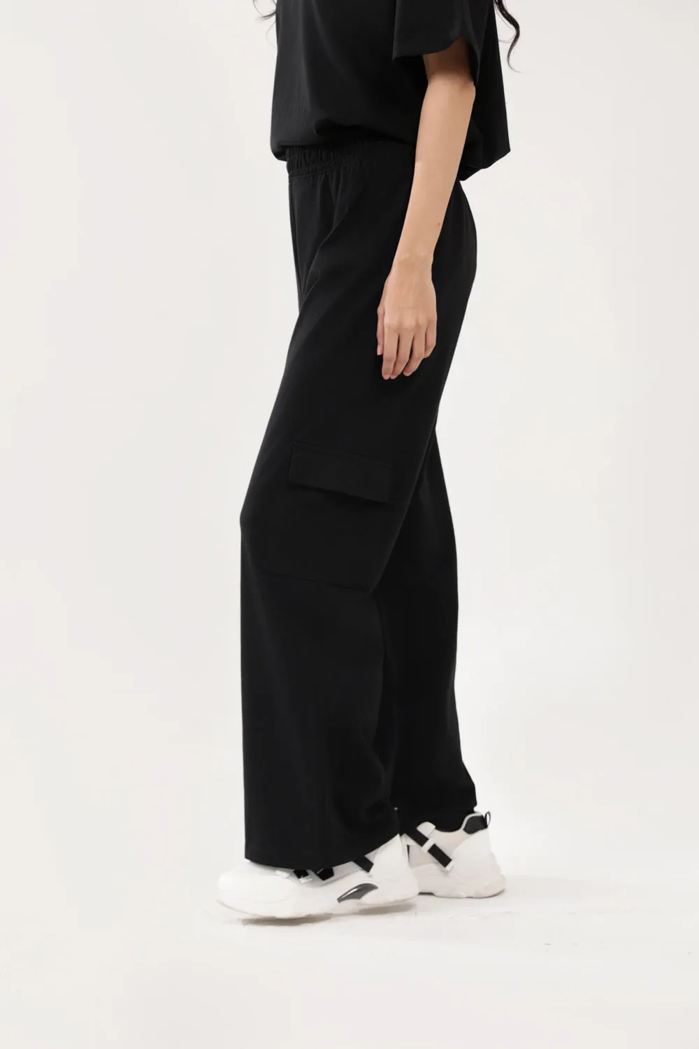 WIDE LEG CARGO TROUSERS