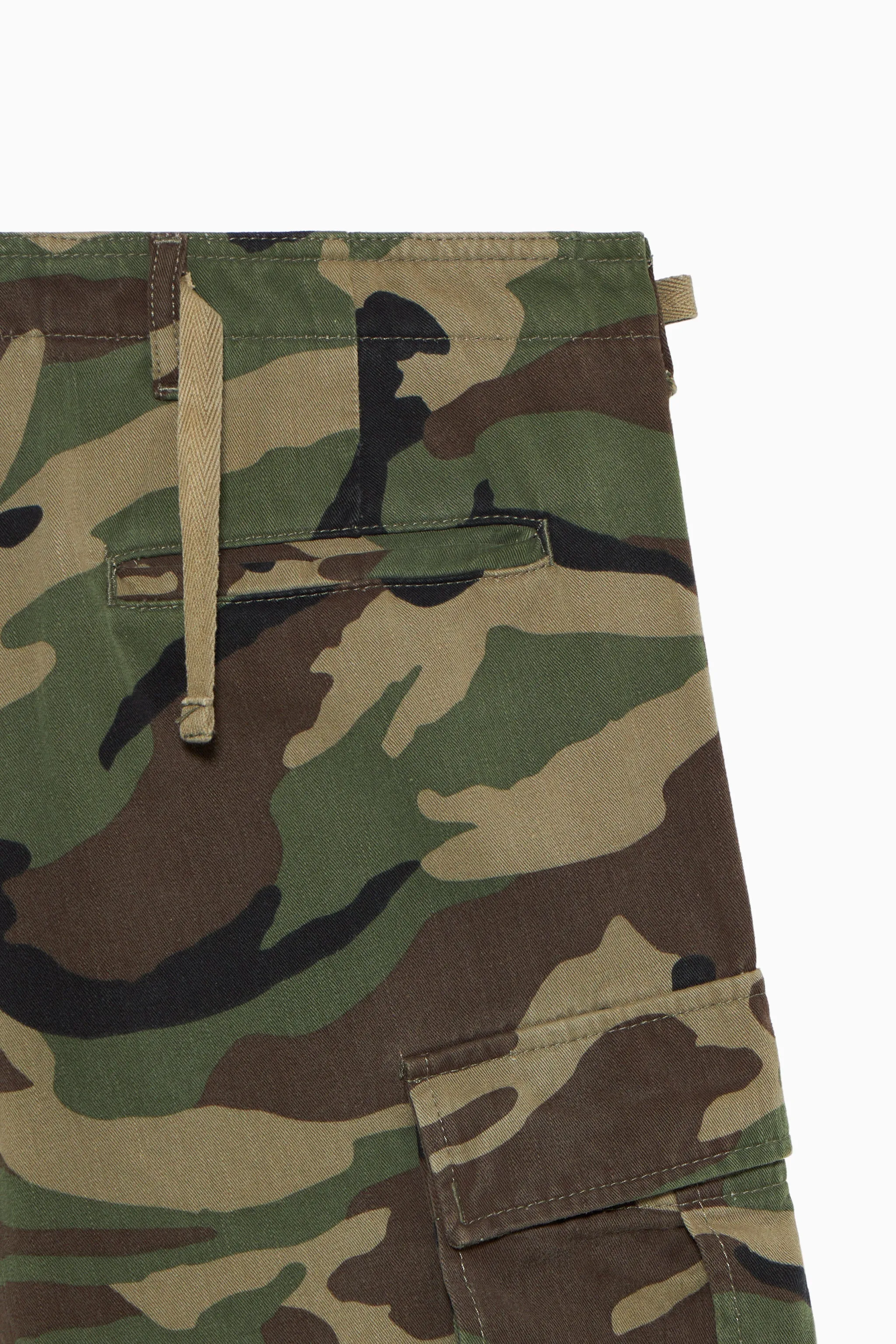 Woman's Camo Cargo Pants